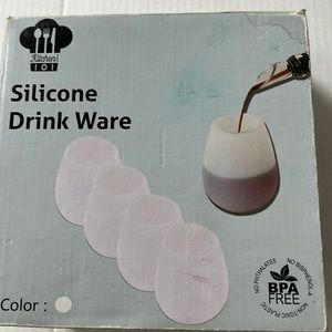 Silicone stemless wine glasses